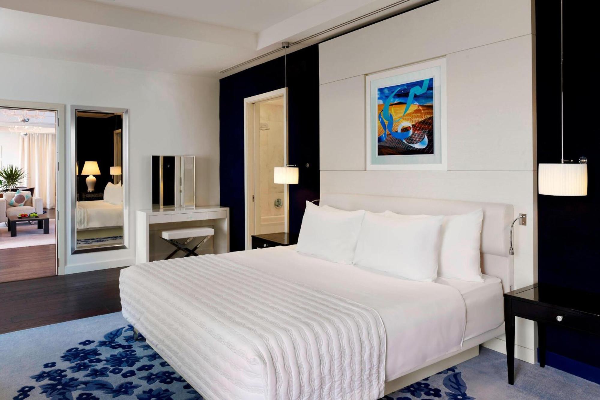 Le Meridien Khobar Extérieur photo A bedroom at the hotel